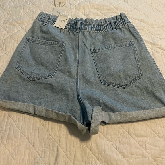 ZARA Highwaist shorts - Picture 2 of 2